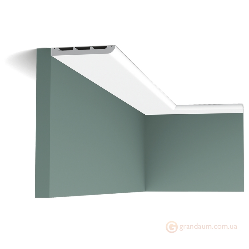 Напольный плинтус с гладким профилем Orac decor SX184-RAL9003