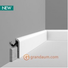 Напольный плинтус с гладким профилем Orac decor SX185